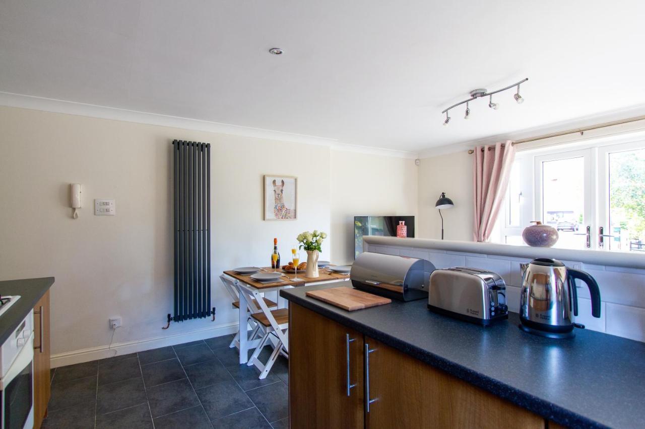 Waters Edge Chester Exterior foto